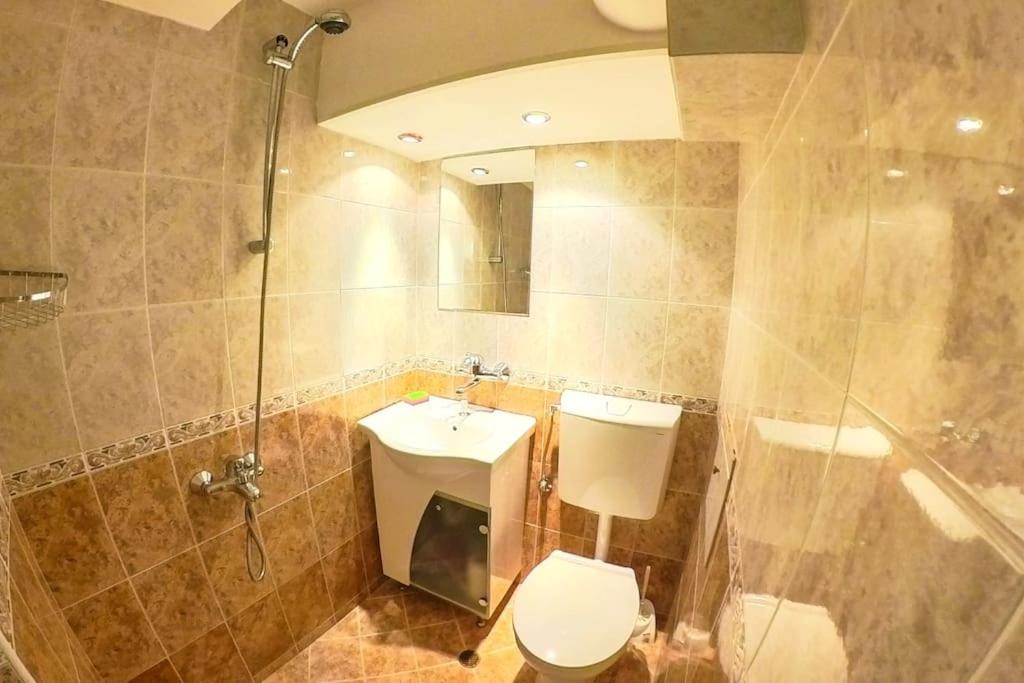 Studio With Courtyard Just Steps Away Vitosha Str Sofia Luaran gambar