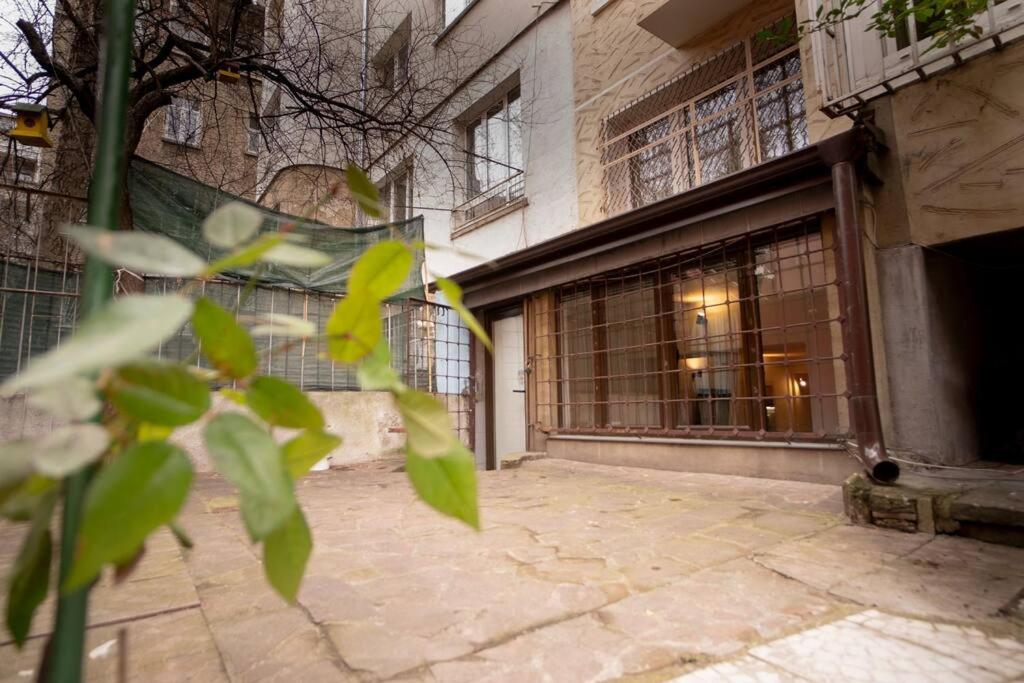 Studio With Courtyard Just Steps Away Vitosha Str Sofia Luaran gambar